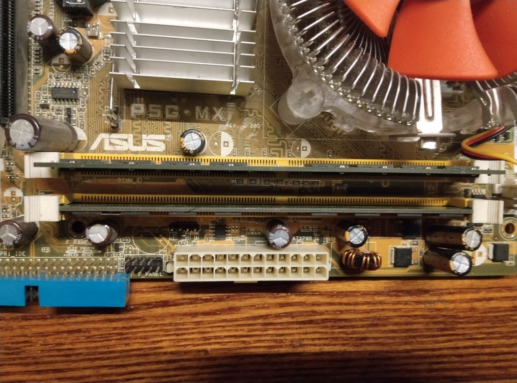 Asus s775+ cpu dual core 2.2 ГГц+ опер. ddr2 1.5Gb+кулер