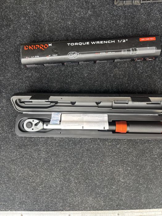Динамометричний ключ Dnipro M 1/2 20-120NM