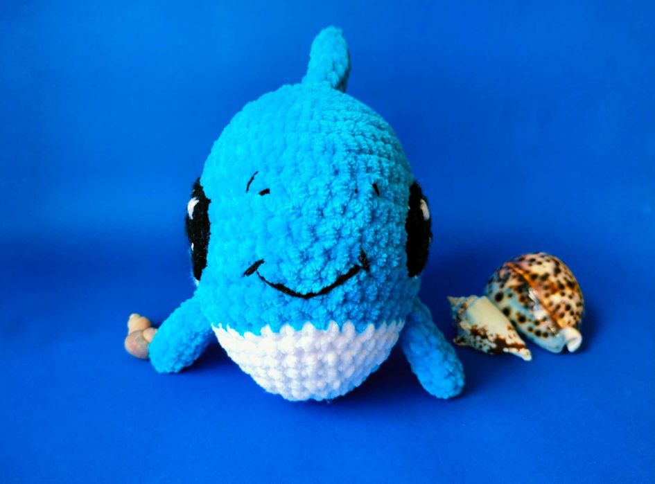 Акула іграшка в'язана для дітей