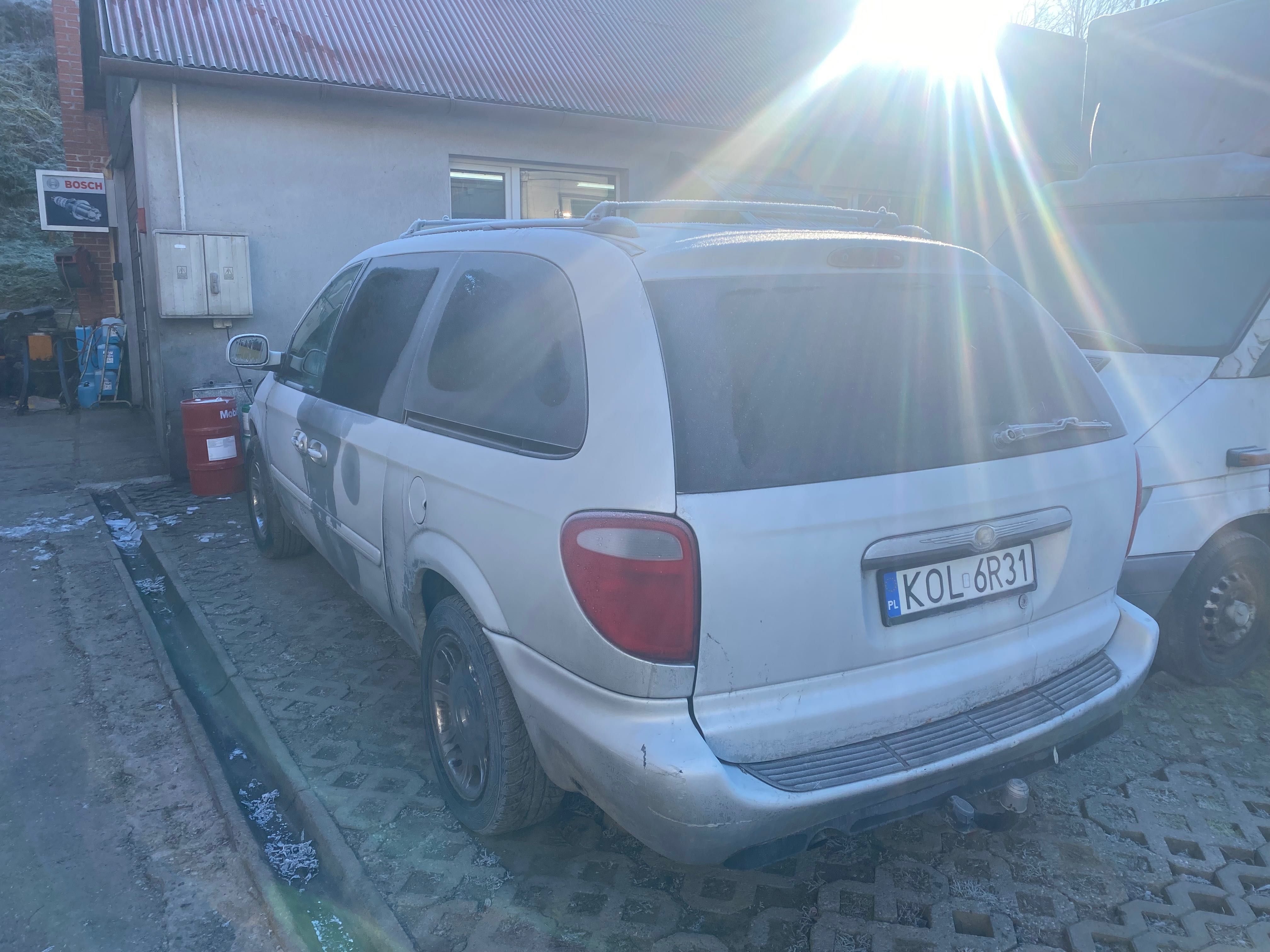 Chrysler Town and country