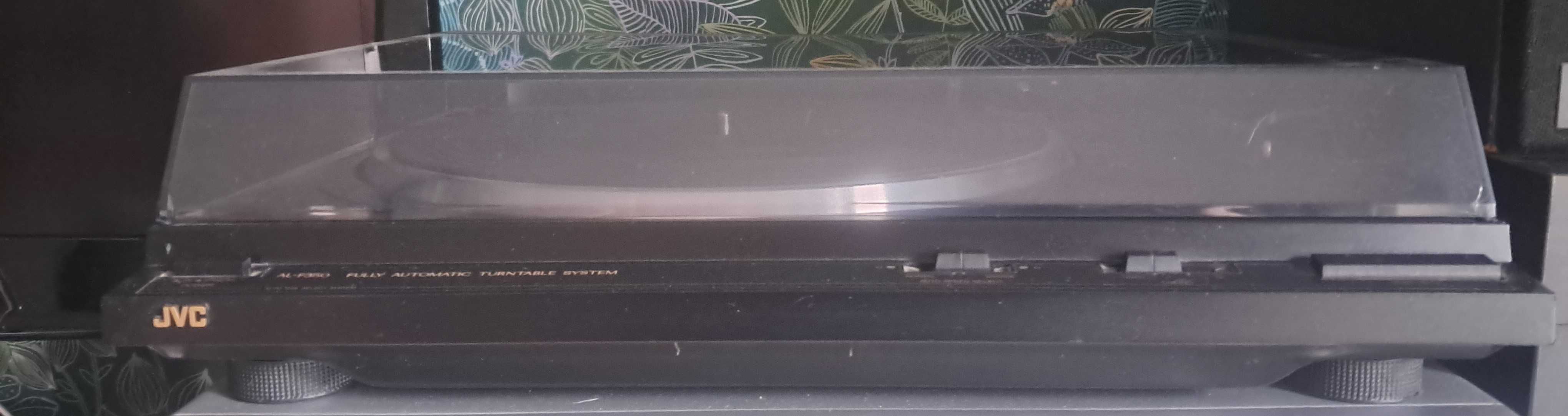 Gramofon JVC model AL-F350