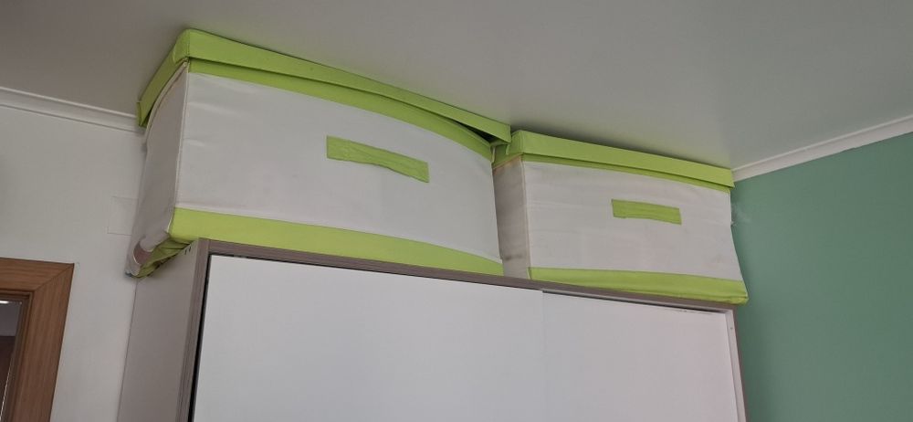 Vendo 2 cestos de arrumação de brinquedos ikea