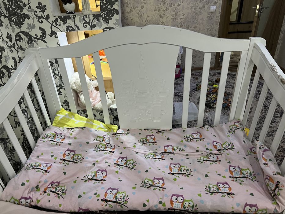 Дитяче ліжечко