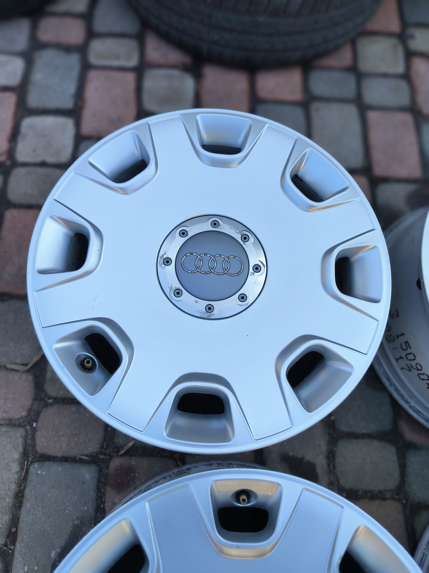 Felgi aluminiowe 17 Audi A4 A6 A8 - 5x112