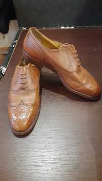 Продам мужскую обувь, натуральная кожа размер 43, цена 300 гривен.