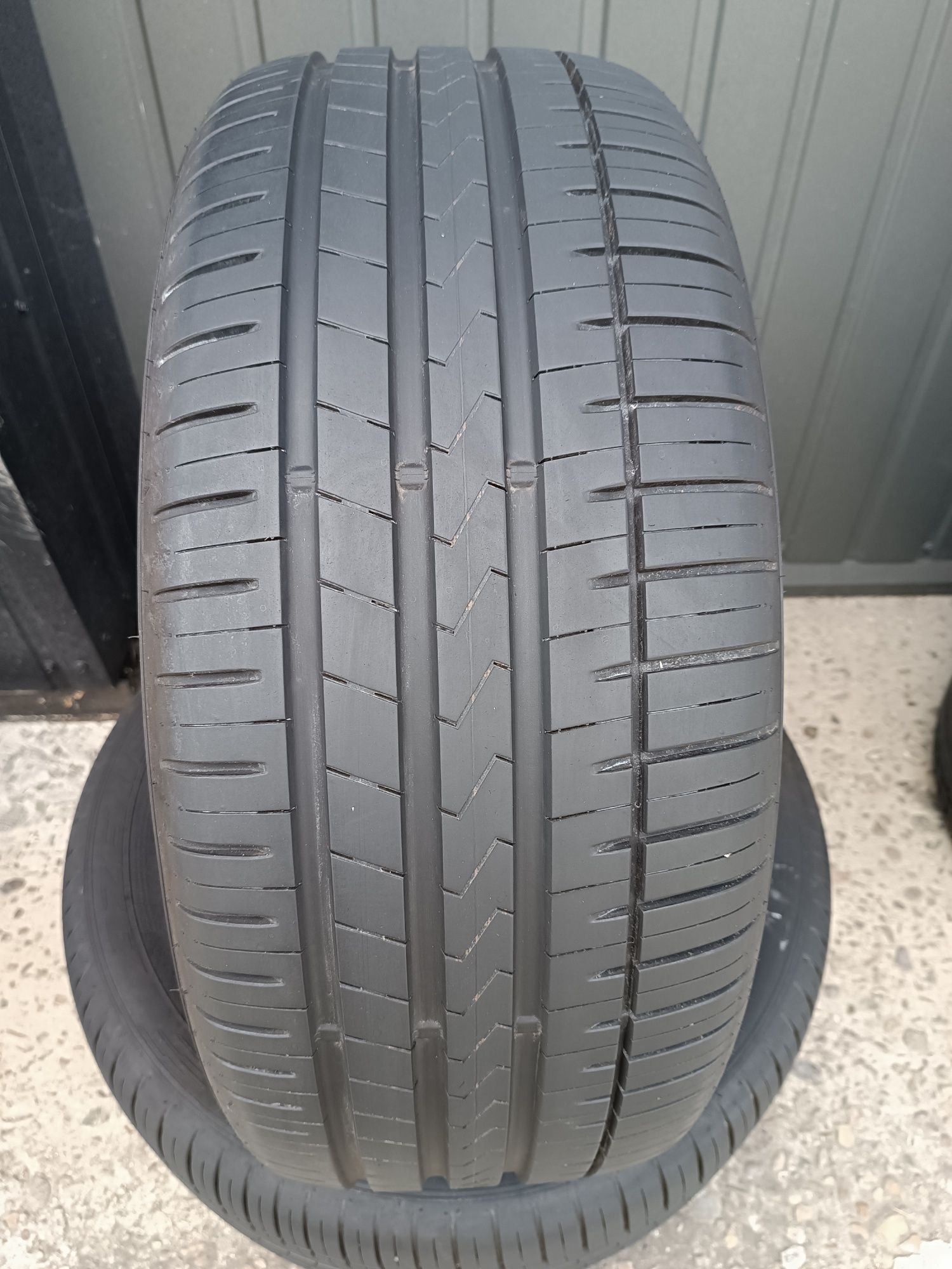 Літні шини 275/50/20 Falken Azenis FR510 SUV