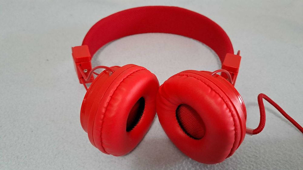 Auscultadores. Novos.