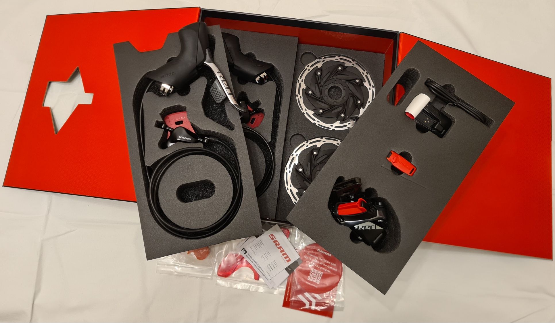 Zajrzyj Okazja! Sram RED Etap AXS Hrd 1x12 grupset box 00.7918.078.014