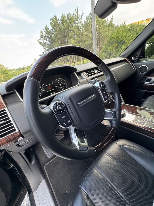 Land Rover Range Rover VOGUE