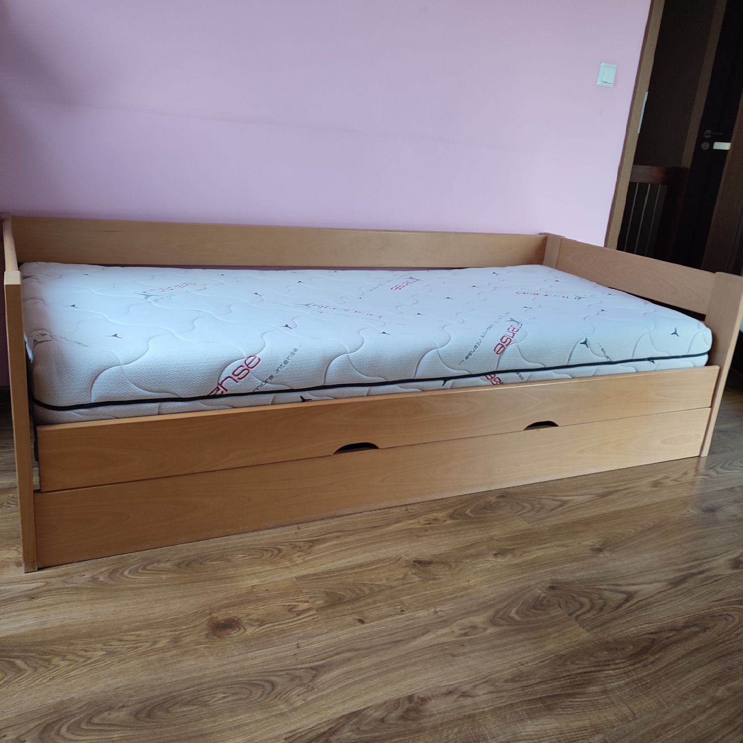 Łóżko z drewna bukowego solidne