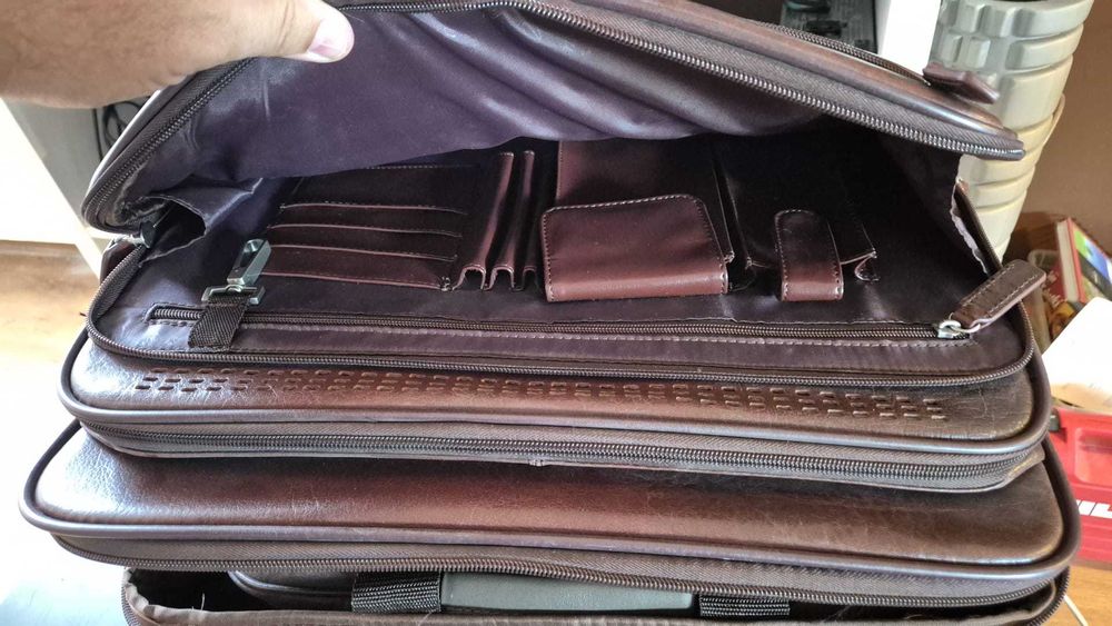 Skórzana torba biznes na kółkach pilotka, aktówka, laptop, dokumenty
