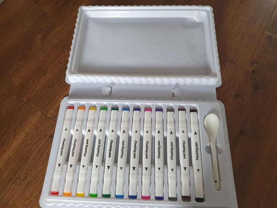 Markery pisaki wodne magiczne malowanie na wodzie mazaki 12 łyżka