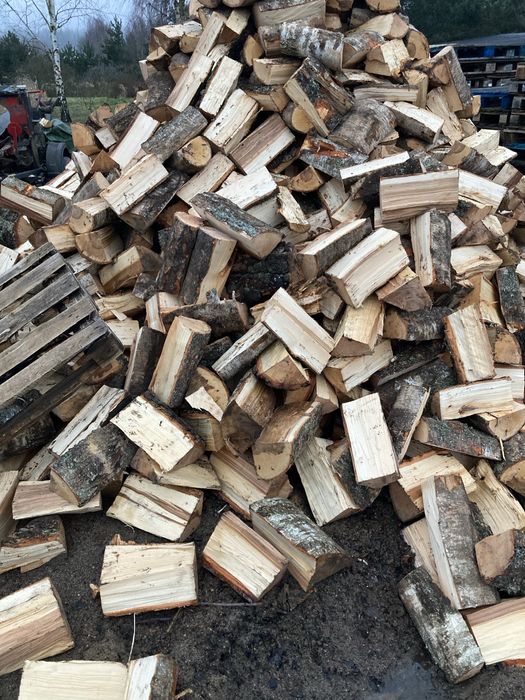 Drewno opałowe i kominkowe: sosna, brzoza, buk, dąb.