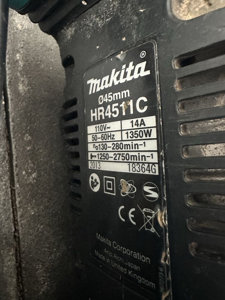 Młot wyburzeniowy Makita HR4511C