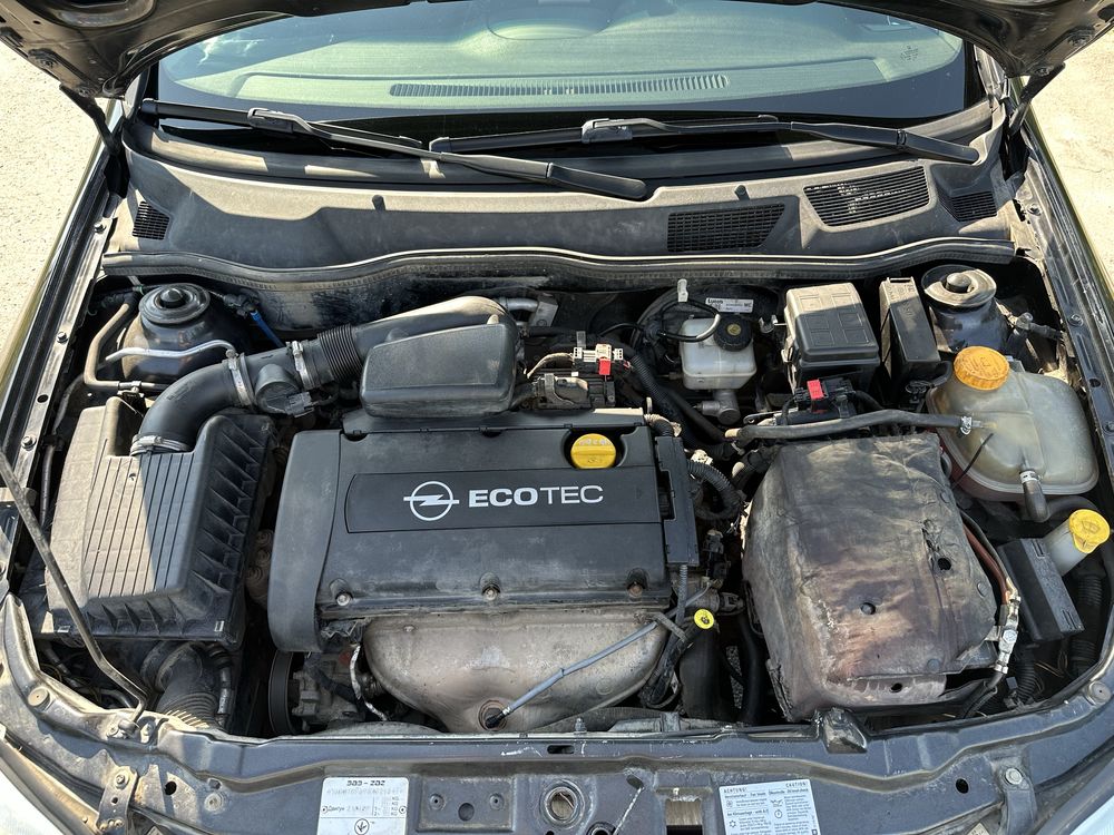 Opel Astra 2008рік 1.6 бензин