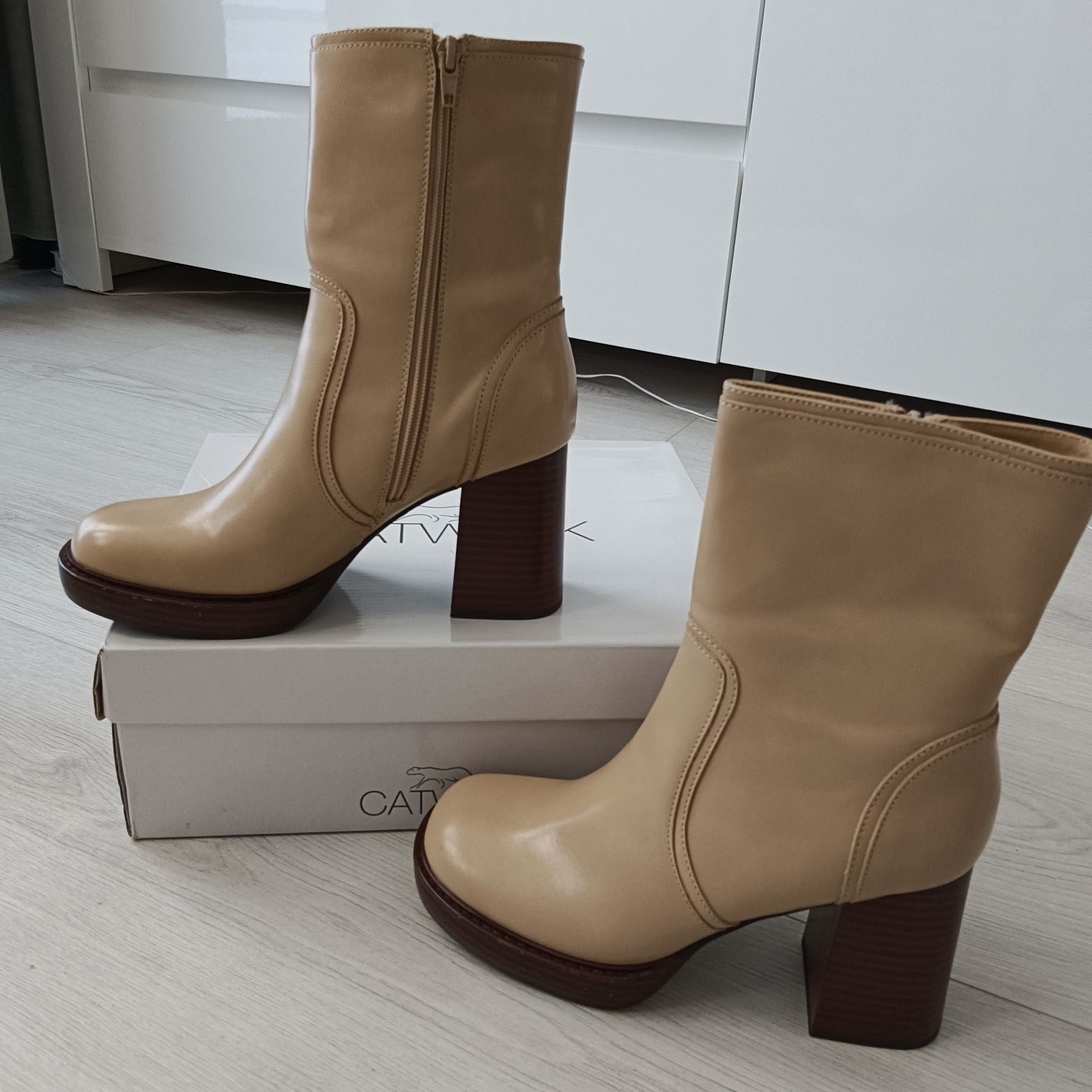 Botki damskie  Catwalk Nowe rozm. 39
