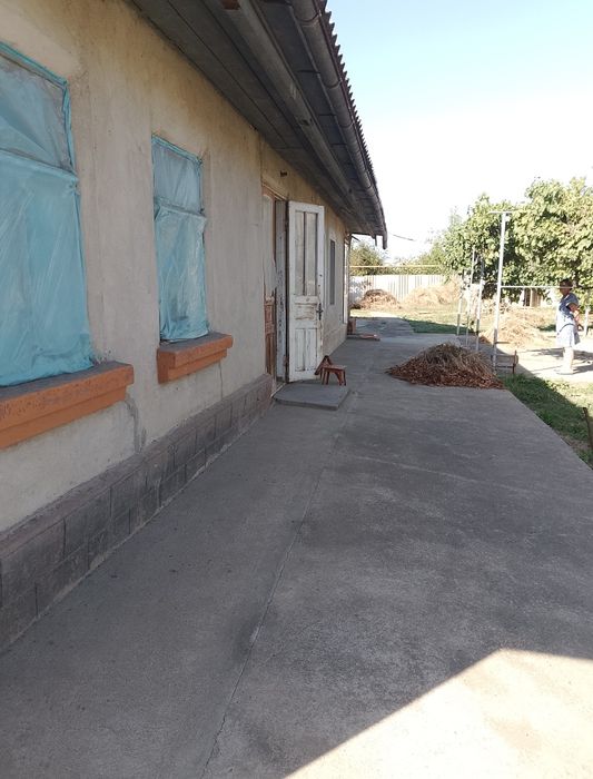 Продам дом разделенный на две половины