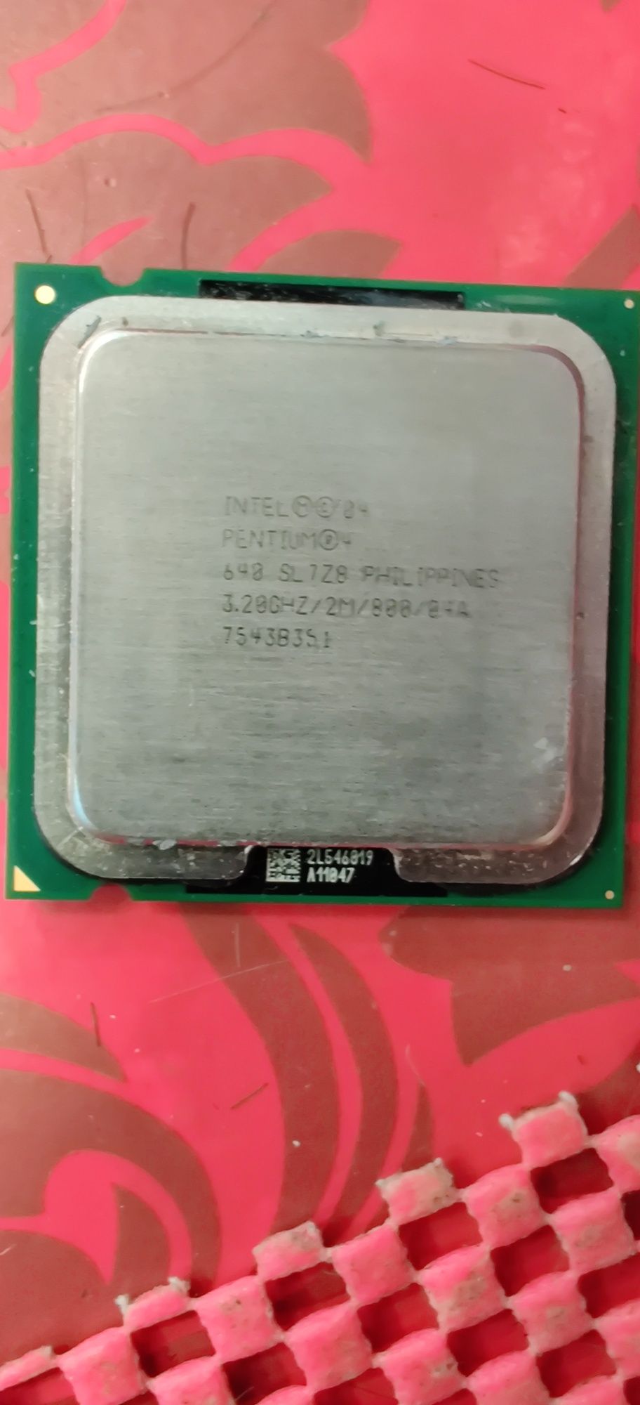 Продам процессор Intel pentium 640 3.2hgz