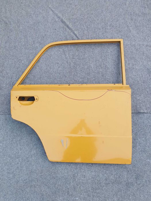 Fiat 125p    Drzwi tylne    prawe FSO tył stary typ