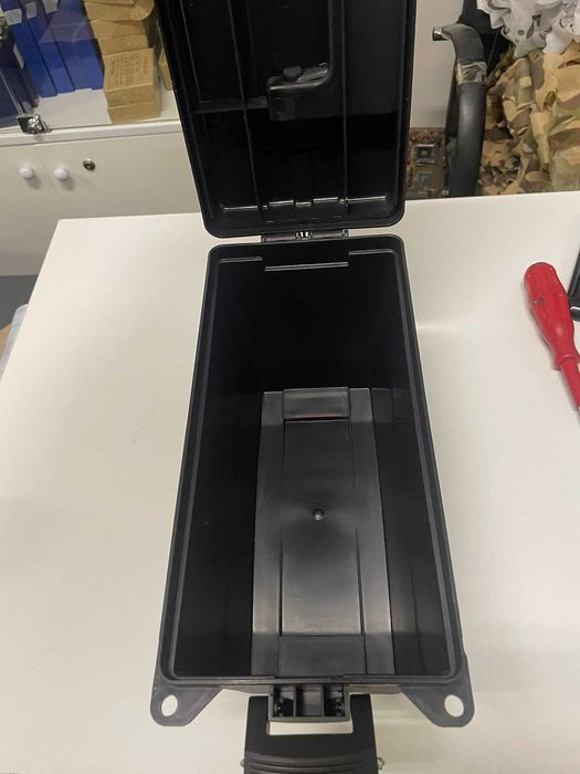 Бокс до акумулятора 40135 33140 Eve TopBand (Li-ion, LiPo, LiFePo4)