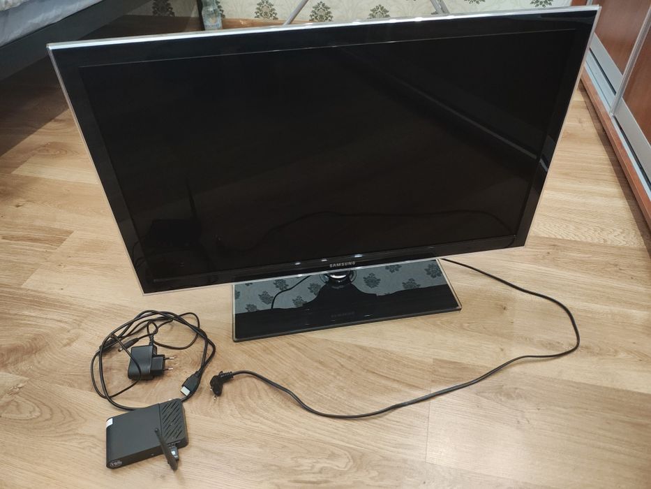 Продам телевізор Samsung в ідеальному стані
