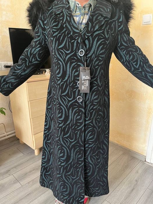 Пальто для жінок