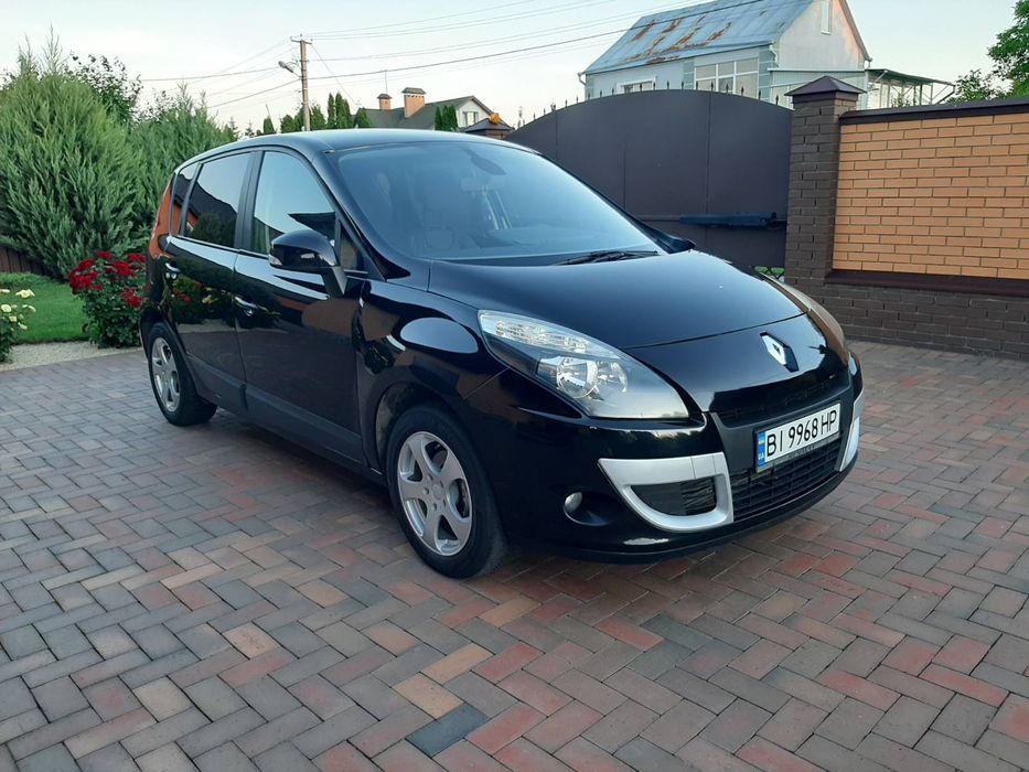 Продам машину Renault scenic3 2011рік