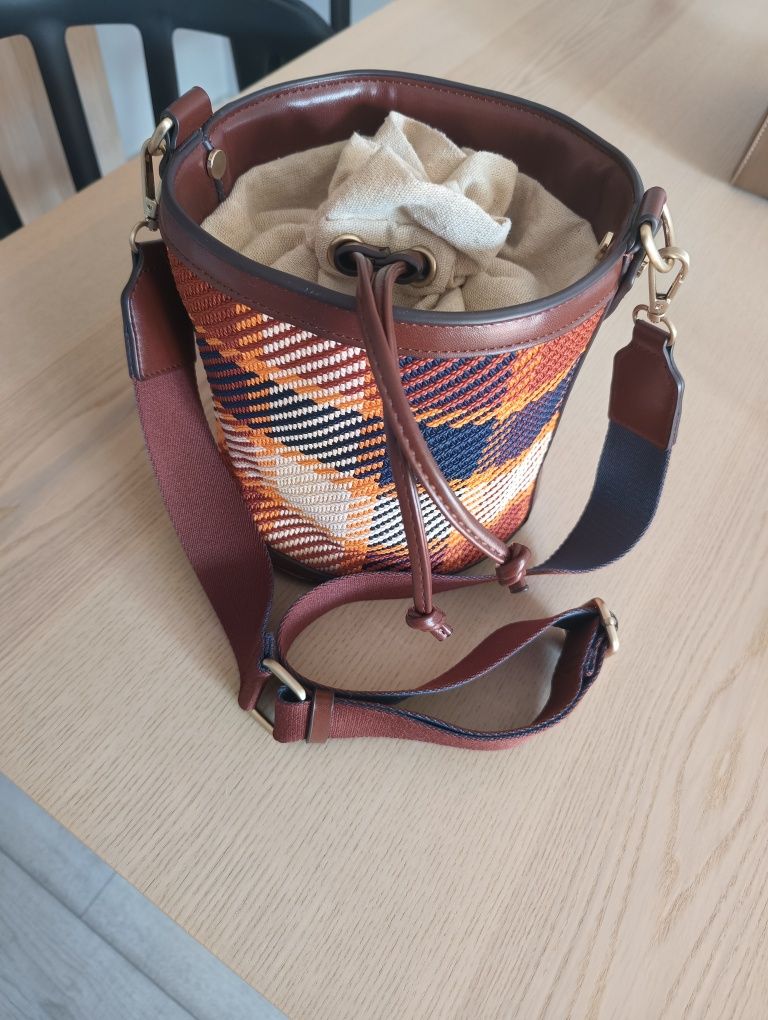 Torebka bucket Parfois