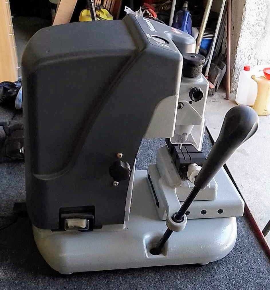 Máquina fazer chaves Silca
