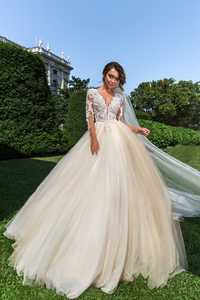 Продам весільну сукню Crystal Belle розмір Xs