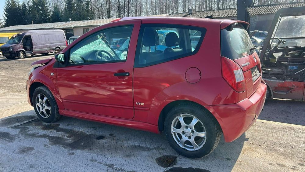 Citroen c2 1.4  vts sport zderzak przód przedni