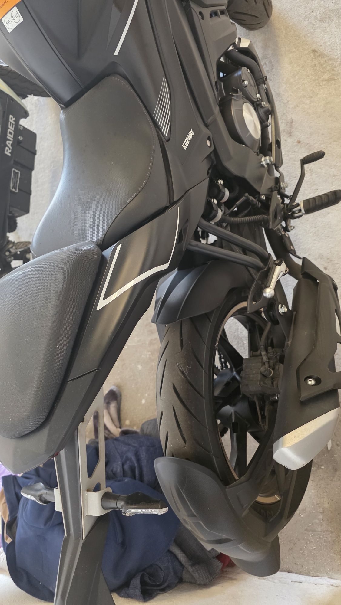 Vendo uma moto keeway rkf 125