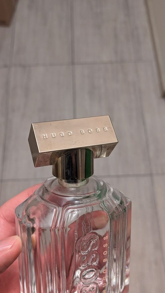 Pusty flakon Hugo Boss The Scent