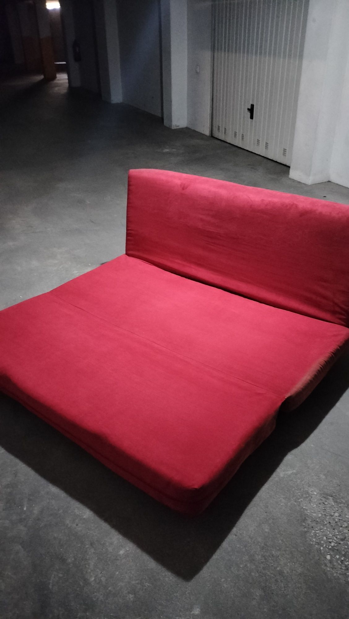 Sofá-cama 1.9m x 1.6m
