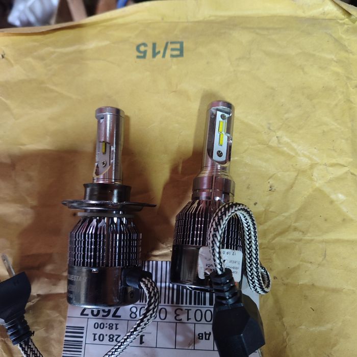 Продам LED лампи
