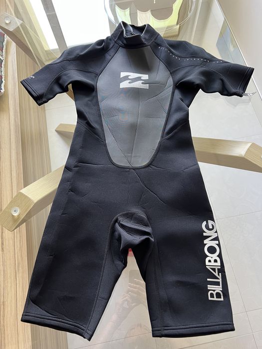 Fato de surf novo tam. S