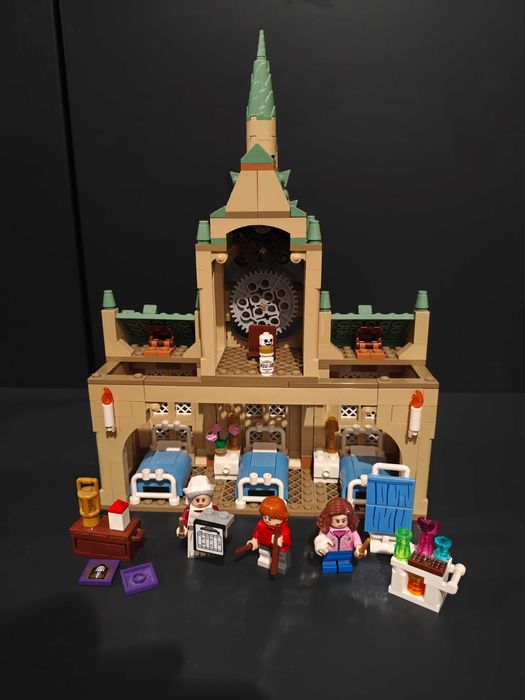 LEGO 76398 Skrzydło szpitalne Hogwartu