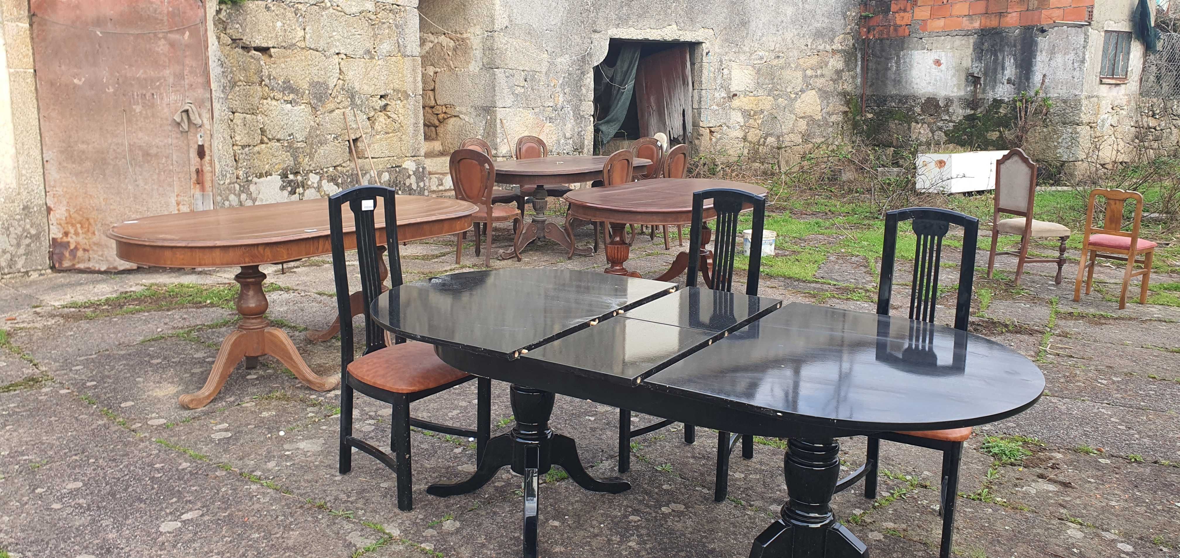 mesas de sala de jantar lacada a preto com cadeiras
