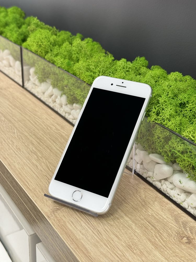 iPhone 8 64 Silver/Айфон 8  100%