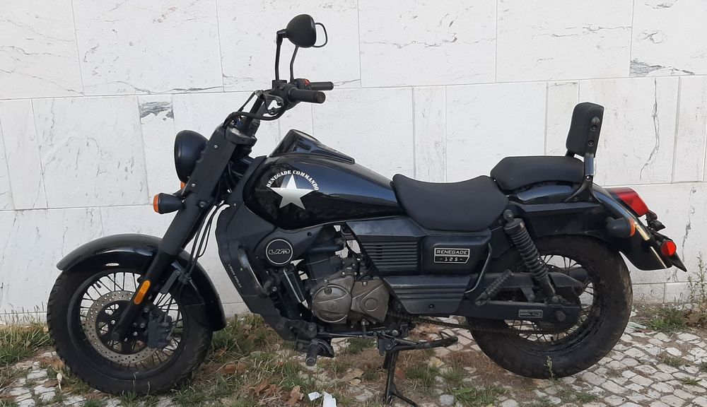UM Regegade 125Cc Comando, 5000km 2017