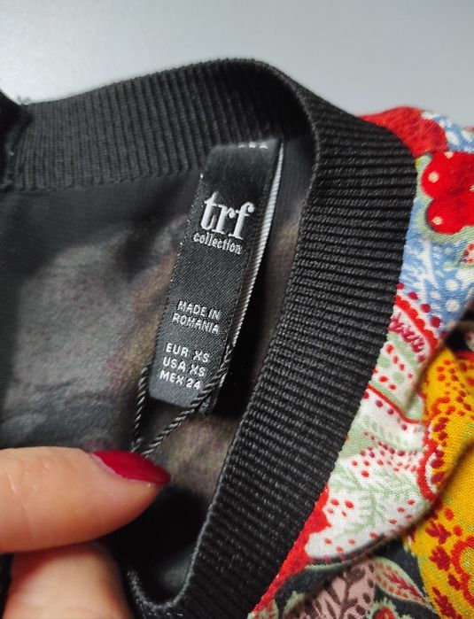 Krótka sukienka z długim rękawem Zara XS wiskoza nowa