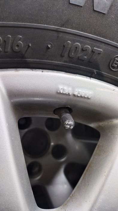 Продам диски комплект R16 на Т4!!