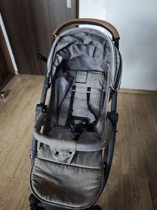 Wózek dziecięcy Lionelo Stone – lekki, wygodny i funkcjonalny