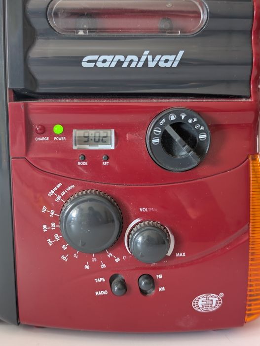 Магнітофон радіо ліхтар Сarnival 6вольт
