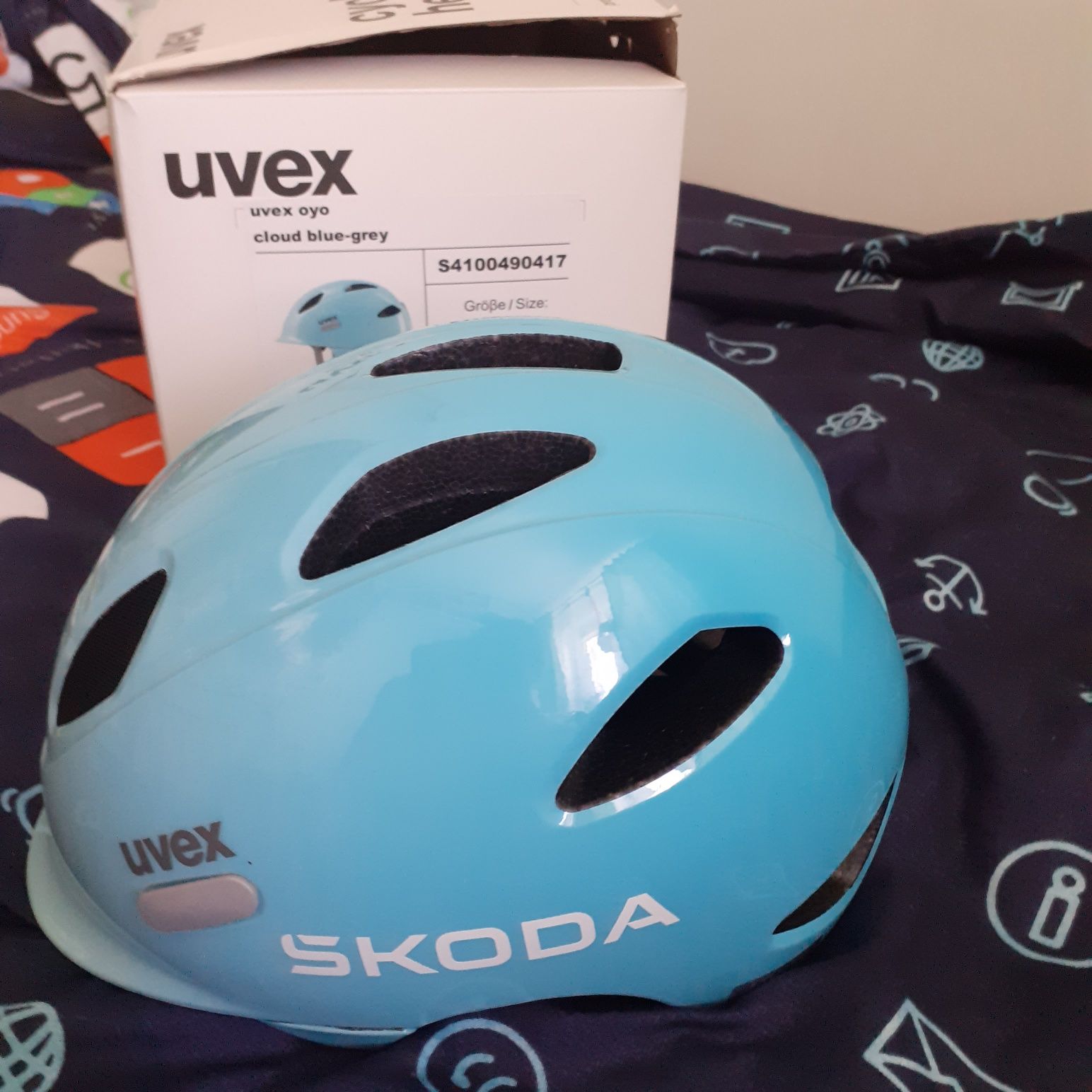 Kask rowerowy Uvex, dziecięcy, rozm 50-54 cm