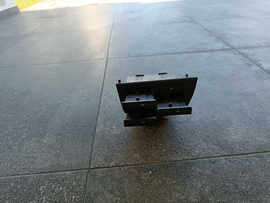 Seat Ibiza Autoradio, porta cassetes, piscas, refletor, comutador luz