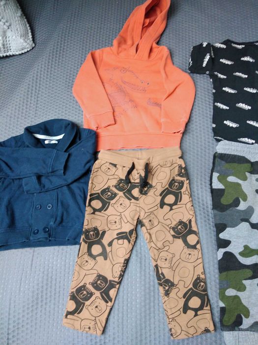 Zestaw ciuszków chłopięcych rozmiar 92 w bardzo dobrym stanie