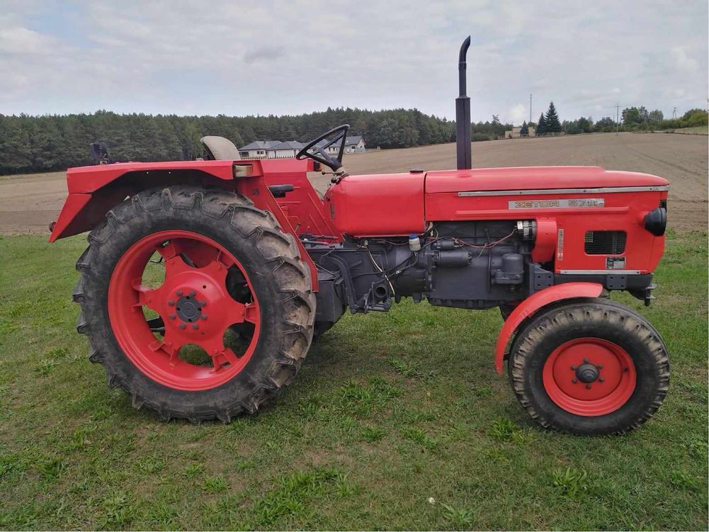 Ciągnik Zetor 5711 odpowiednik c360