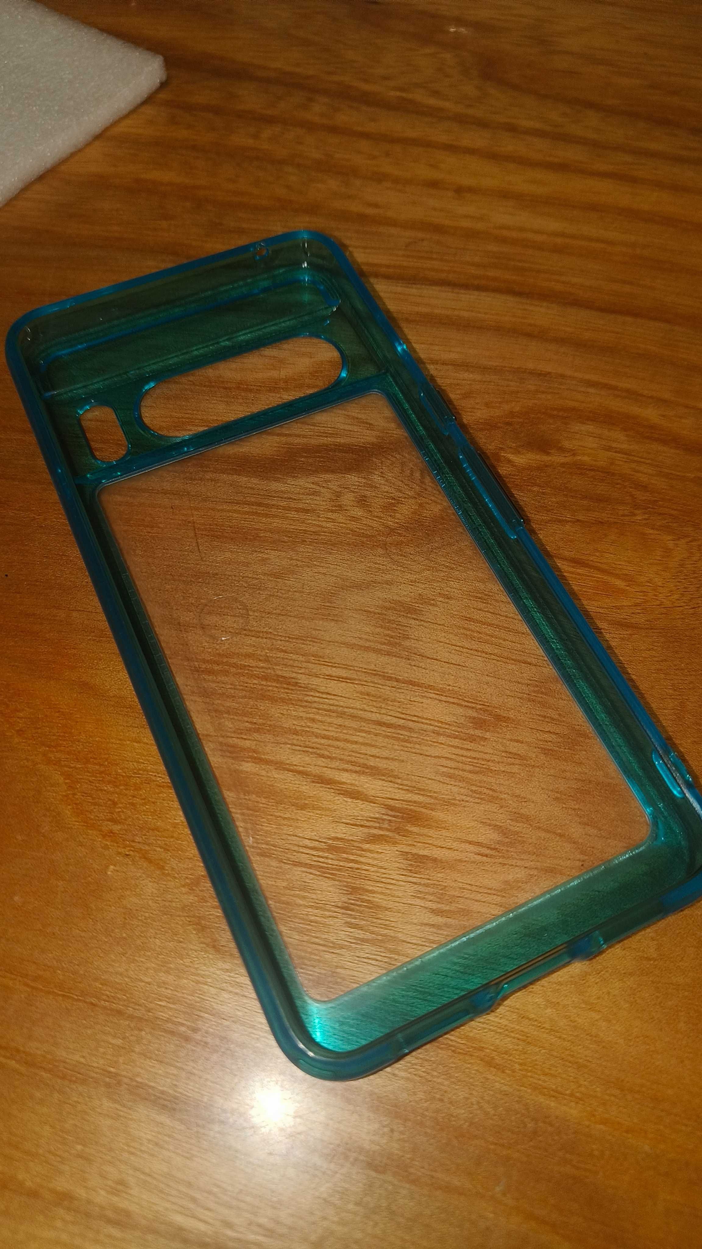 Etui do Google Pixel 8 Pro jak nowe