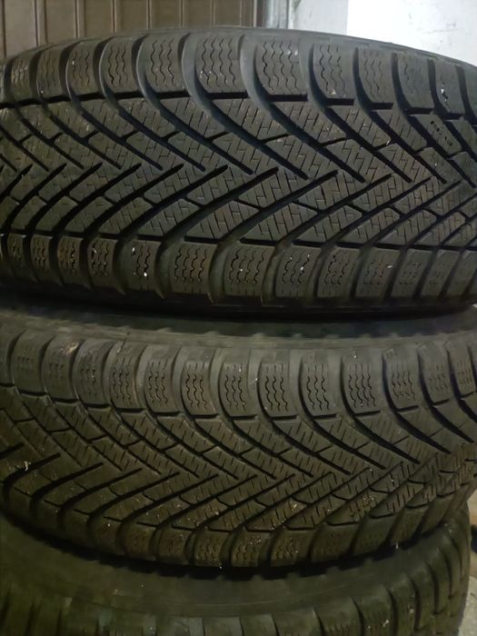 Opony zimowe Pirelli 195/65/15